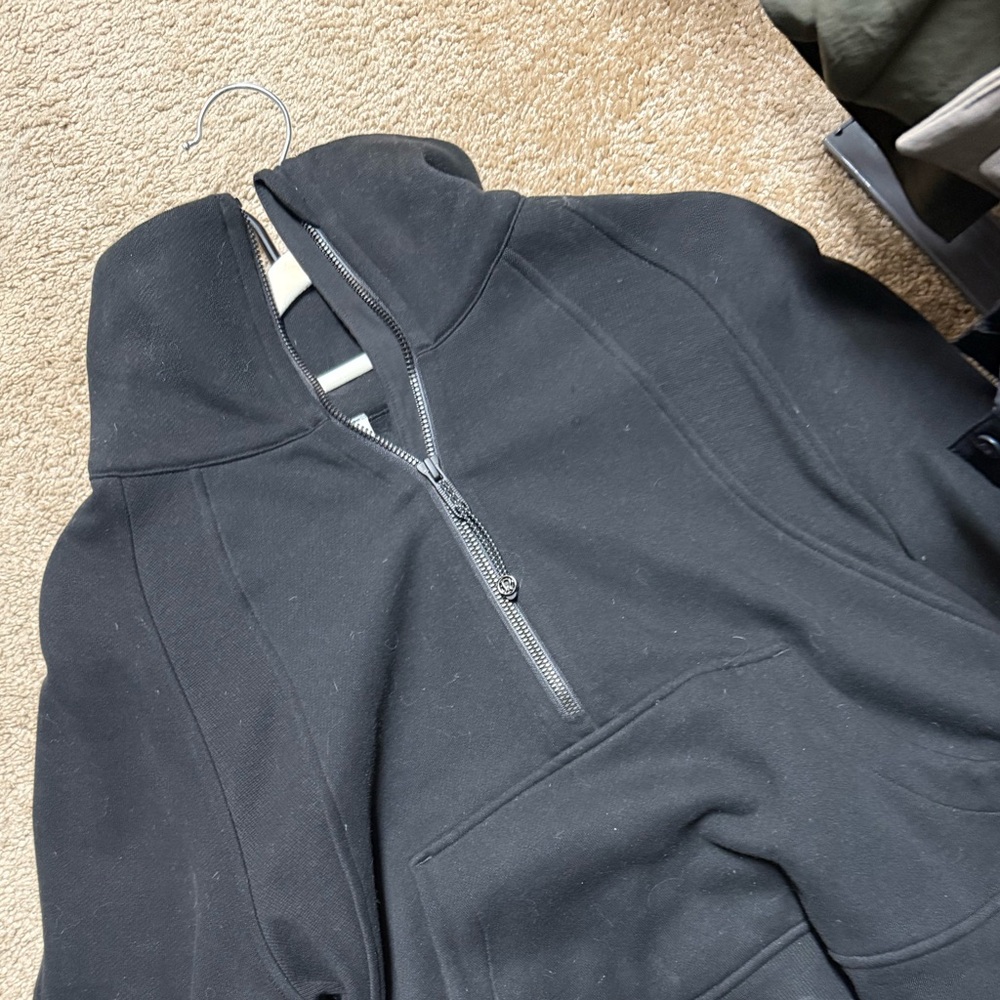 Black lululemon half zip